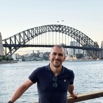 nztigre's profile picture. Si molestó, era verdad. Honestidad sin filtro ni anestesia. Me fui por aburrimiento, volví porque hablar solo con borregos cansa. 🇲🇽 en 🇳🇿