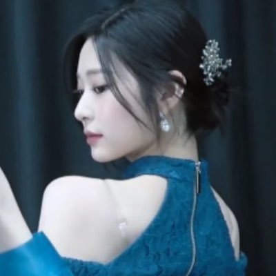 beluove's profile picture. 