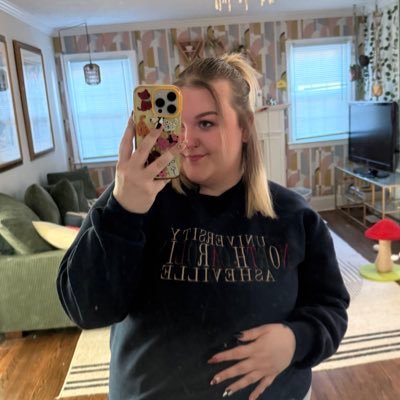 kaitnotcake's profile picture. bisexual leftist dr. pepper enjoyer & long-suffering sports fan // free palestine 🇵🇸