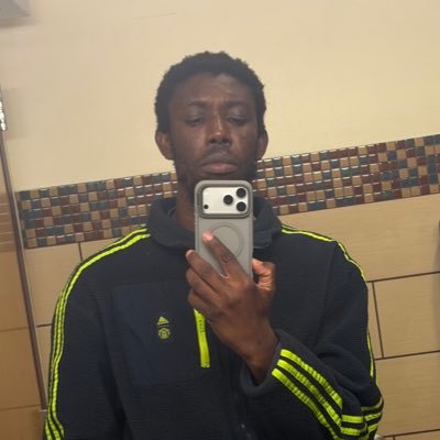 JaiElikem's profile picture. Christ • librarian • philosophy • hiker