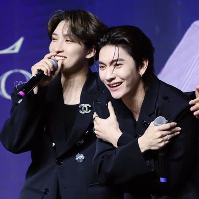 LoitalAgency's profile picture. BL fan 💙 | Supporter of all ships 🌈
Biases: #1 BossNoeul, BoAtoAt & PoohPavel ✨
Here for love, laughs, and fandom vibes 💖