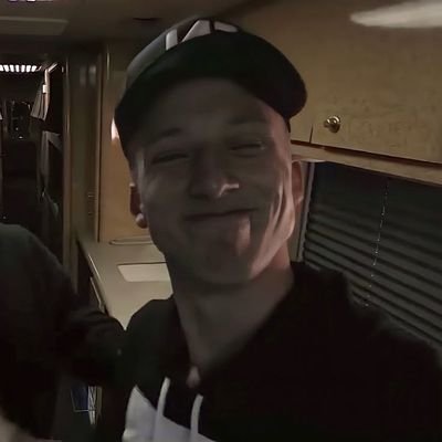 rappy76's profile picture. DM if u need a website.
let deal 🤝
YNWA