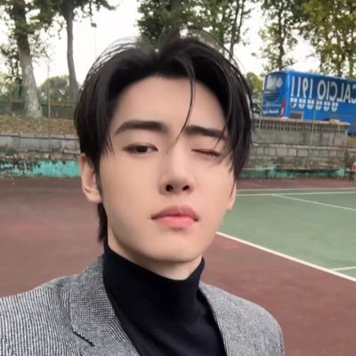 MrsZaeiaPark's profile picture. Sunghoon’s delulu wife 💍/ loves enhypen so much 🧡