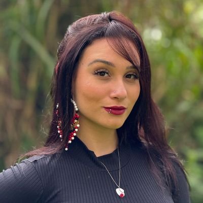 Leticia_Viannab's profile picture. Só se rende ao medo quem não sabe a bruxa que tem🌹🍷