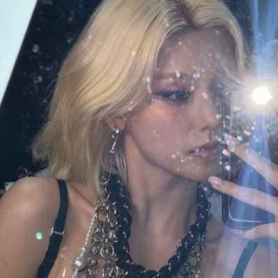 psychicluvrr's profile picture. itzymixx media