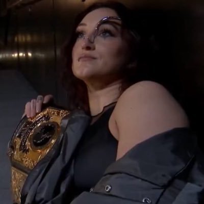 StaturdayFever's profile picture. 