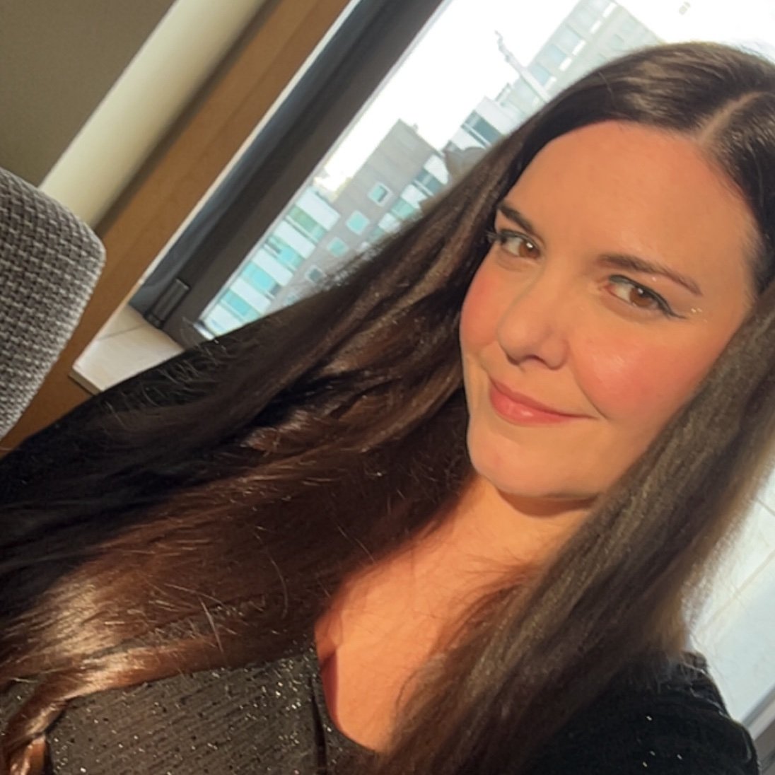 prettisnowbunni's profile picture. Switch, Findom, feet, hair fet, fetish, kink lifestyle