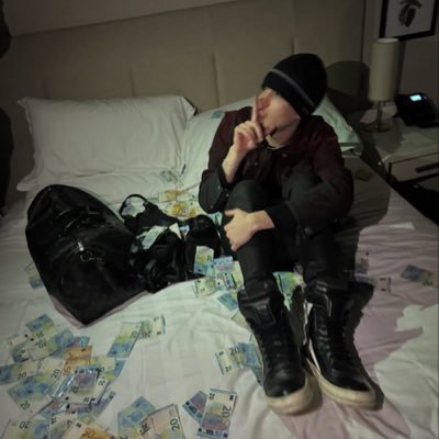 azzurra784685's profile picture. 