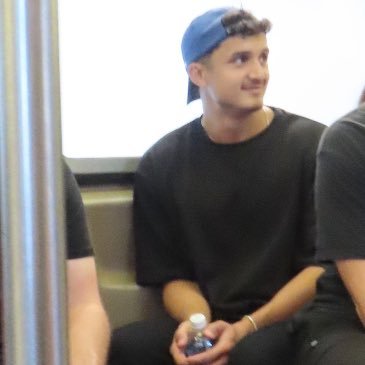 obayalshaer's profile picture. @smylrco your mom’s favorite  startup founder | @uottawa swe