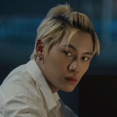 dracarysvic's profile picture. ENFP ( Ele/dele )
Bora falar sobre livros, filmes, o que mais der vontade.
Pan 🏳️‍🌈, Gênero fluído

Genshin Ar 57 ☆☪☆