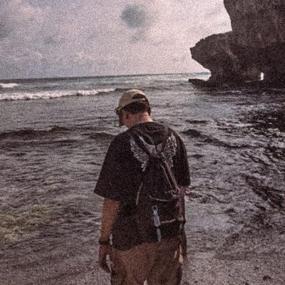 fragiledooms_'s profile picture. 