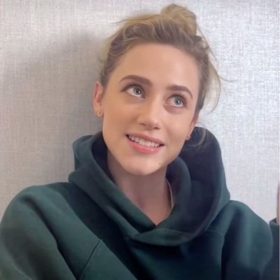 joy35550's profile picture. am Anna Olivia by name am a make-up artist am here for good and serious relationship