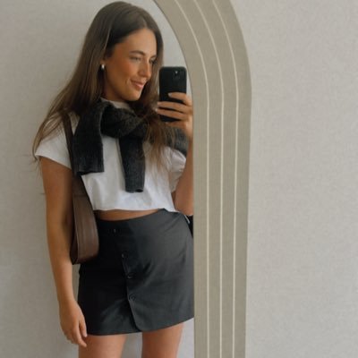 lozjdempster's profile picture. @bestiesfooty 🦁