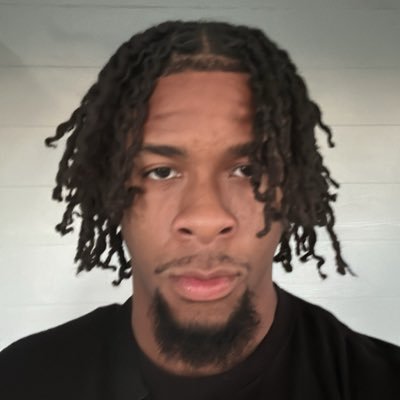 2devvvious's profile picture. 