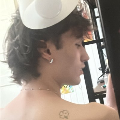 b4bkaa's profile picture. 