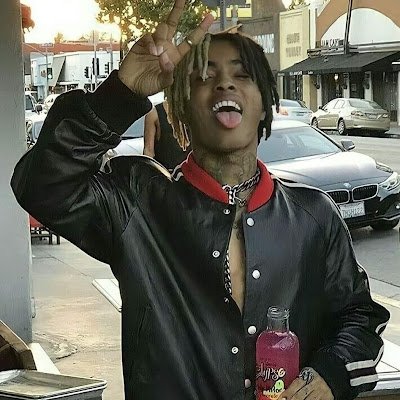 BasicallyB24834's profile picture. 