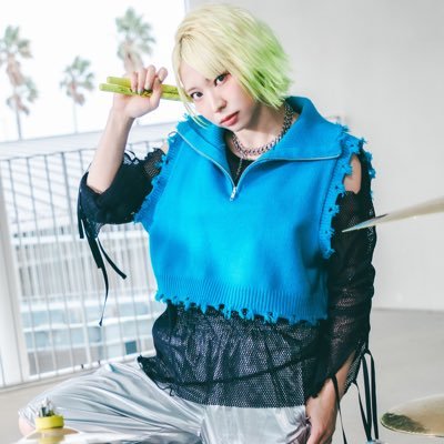 mizukki_niii's profile picture. 金髪でドラムとカホン叩く人🥁黄色って元気出る🌻★BAND→East Of Eden・Lonesome_Blue ・ex.真空ホロウ★WORKS→川田まみ・田所あずさ・堺正章・はなわ・私立恵比寿中学・超ときめき♡宣伝部・おとラジ 他 ★SAKAEDRUMS・Zildjian・ASPR・ALESIS