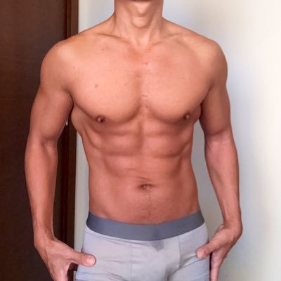 AsiaJustin28794's profile picture. 163.65, 喜欢健身🏋️‍♀️和认识多友 🇲🇾🇹🇼🇸🇬🇦🇺🇯🇵🇰🇷🇹🇭 wechat @ming06969