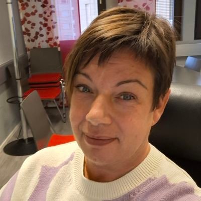 PulkkinenNina's profile picture. Uudella urapolulla. Paikallisen edunvalvonnan asiantuntija.
🏡Haapajärvi.Tampere.

#edunvalvonta #hoitotyö #sairaanhoitaja #haavahoitaja #dialyysihoitaja #tehy