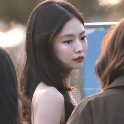 chathu1031's profile picture. I'm with my favorite Kim, no Kardashi-✩