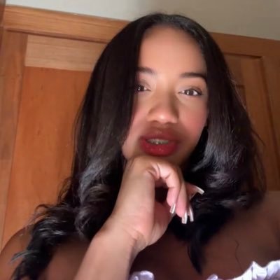 Laurtte0098's profile picture. Cool love and caring hate fake love