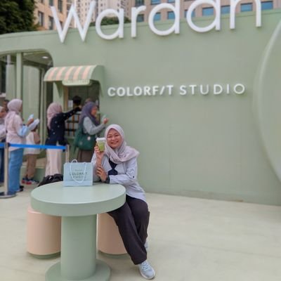 mayahapsari09's profile picture. ⓘ This user is ‘92. Beauty enthusiast yg gak entusias bgt. I share my experience on many things