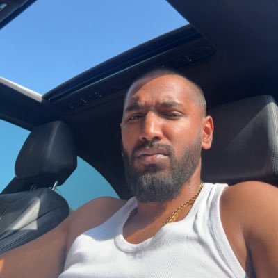 Gboogz13's profile picture. Talking to myself usually. 🇫🇷 🐅