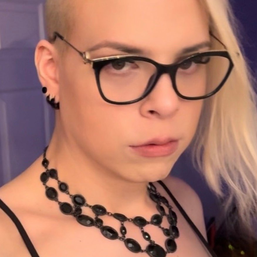 RealMissNora's profile picture. 