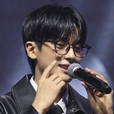 s2cam__mk's profile picture. 이것은 민규를 위한 계정이 되었다🐶 @minkyu_0312