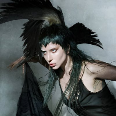 Putascripts's profile picture. They want you to be Mother Teresa ❦ fan acc 🇵🇸