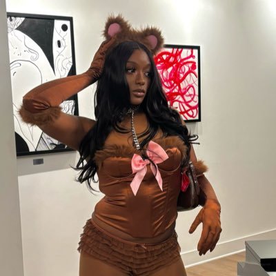 darkfineshit's profile picture. IG: dashalaa #GEMINI