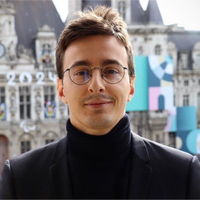 lucasestagnasie's profile picture. "Agir en homme de pensée, penser en homme d'action" H. Bergson

Passionné par l'histoire, la politique, et l'environnement