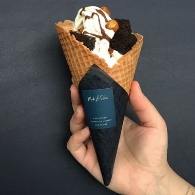 LunXes1's profile picture. تجربہ کار ہوں 
 پھودہے چاٹنے کا