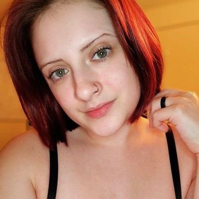 amandakate1098's profile picture. I'm available for hookup and fun chat