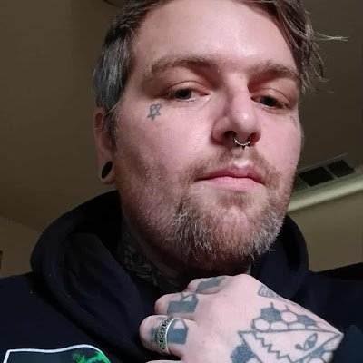 DustinLeek666's profile picture. 