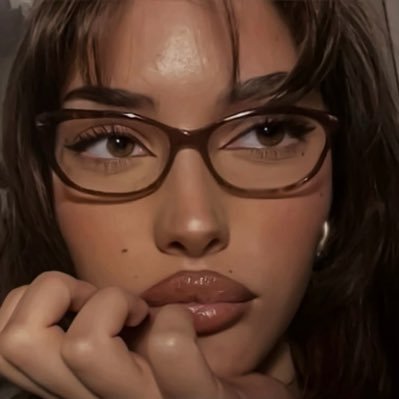 tobiscecelia's profile picture. 