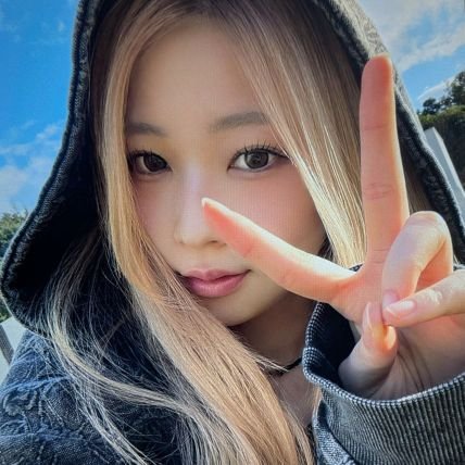 Annissse's profile picture. Hanabi Debut