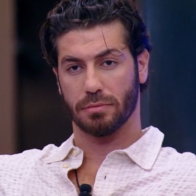 ElenaSssssri's profile picture. Commento quello che mi va 😎 Amo il sarcasmo e l’ironia