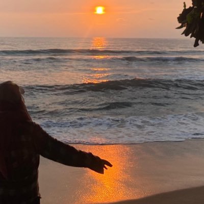 Whoisshees_'s profile picture. 