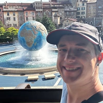 8_theme's profile picture. 🇬🇧Moved to Japan for DisneySea 🇯🇵 Talking Tokyo Disney weekly at Rising Fun Vids and Rising Fun Pod