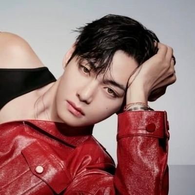 hvjklove's profile picture. ✧ ˚. bts salvó mi vida ᵎᵎ 🏹 💌
@vicklovesjk || 

                                          @Rewna_5 🤍