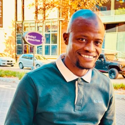 thulani_rams's profile picture. Amakhosi 4 Life ❤️✌🏽️| Die-hard Kaizer Chiefs supporter | Football is religion, Naturena is home.