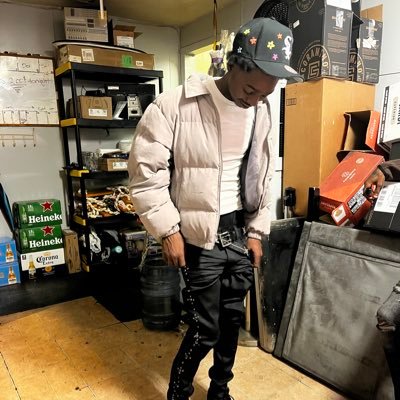 tonepaidd's profile picture. get guap , care less ! ♒️