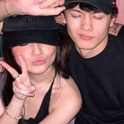 littlesnkishes's profile picture. • Melissa Vargas • Zehra Güneş • Jarfyang • KiSh •