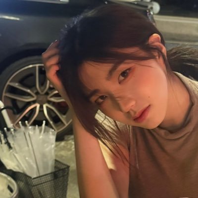 BzBm20's profile picture. YURINA🦦 - YURISSES 🦋|tripleS🐺🦊🦦🐶- WAV🌊 | (fan account)