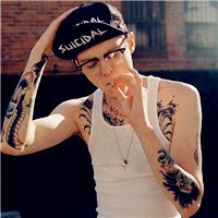 CrackPytho8861's profile picture. Social animal likely college.