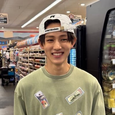 ixm3zn1's profile picture. ૮₍ˆ꜆･⩊-₎ა ꜱᴇᴏɴɢʜʏᴇᴏɴ 🐾˚°.𝜗ৎ “ ᴡᴀʟʟᴇᴛ / ʙᴀɴᴋ “ ♡⠂ ʀᴇᴠɪᴇᴡ ɪɴ ˚｡⋆🪼 #reviewmornorkub 𓈒 ˚ ⭑✿ ༘ ᴜᴘᴅᴀᴛᴇ ⭒ʚ𓍢 #mornorupdatekub 🫕 #성현