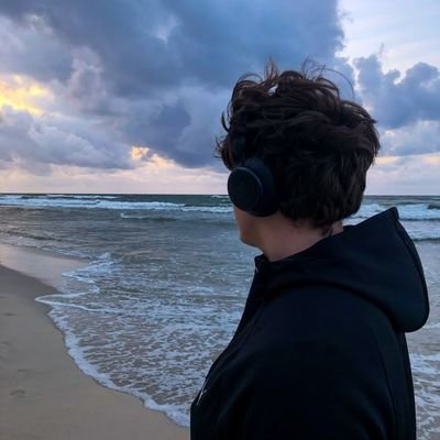 bdbdllh2601083's profile picture. 