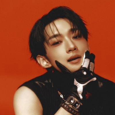 yslover77's profile picture. 