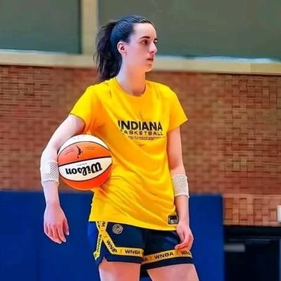 CaitlinCla62709's profile picture. 